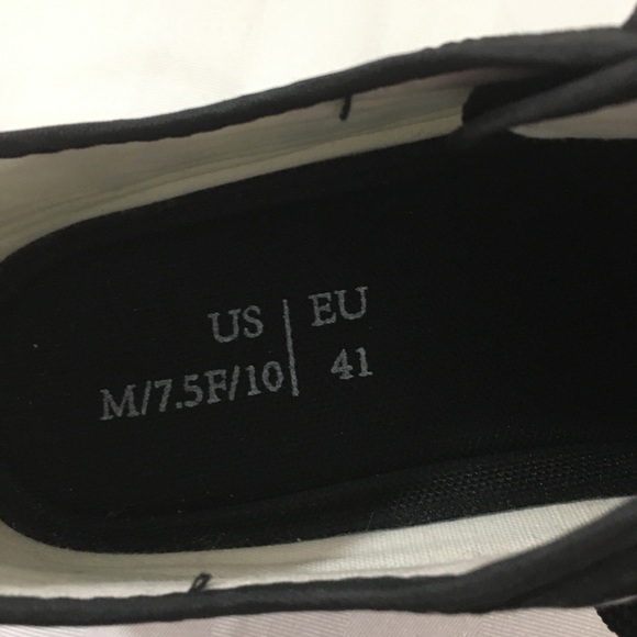 Piano key low top shoes. Like new condition. US10(E41) - Picture 13 of 13